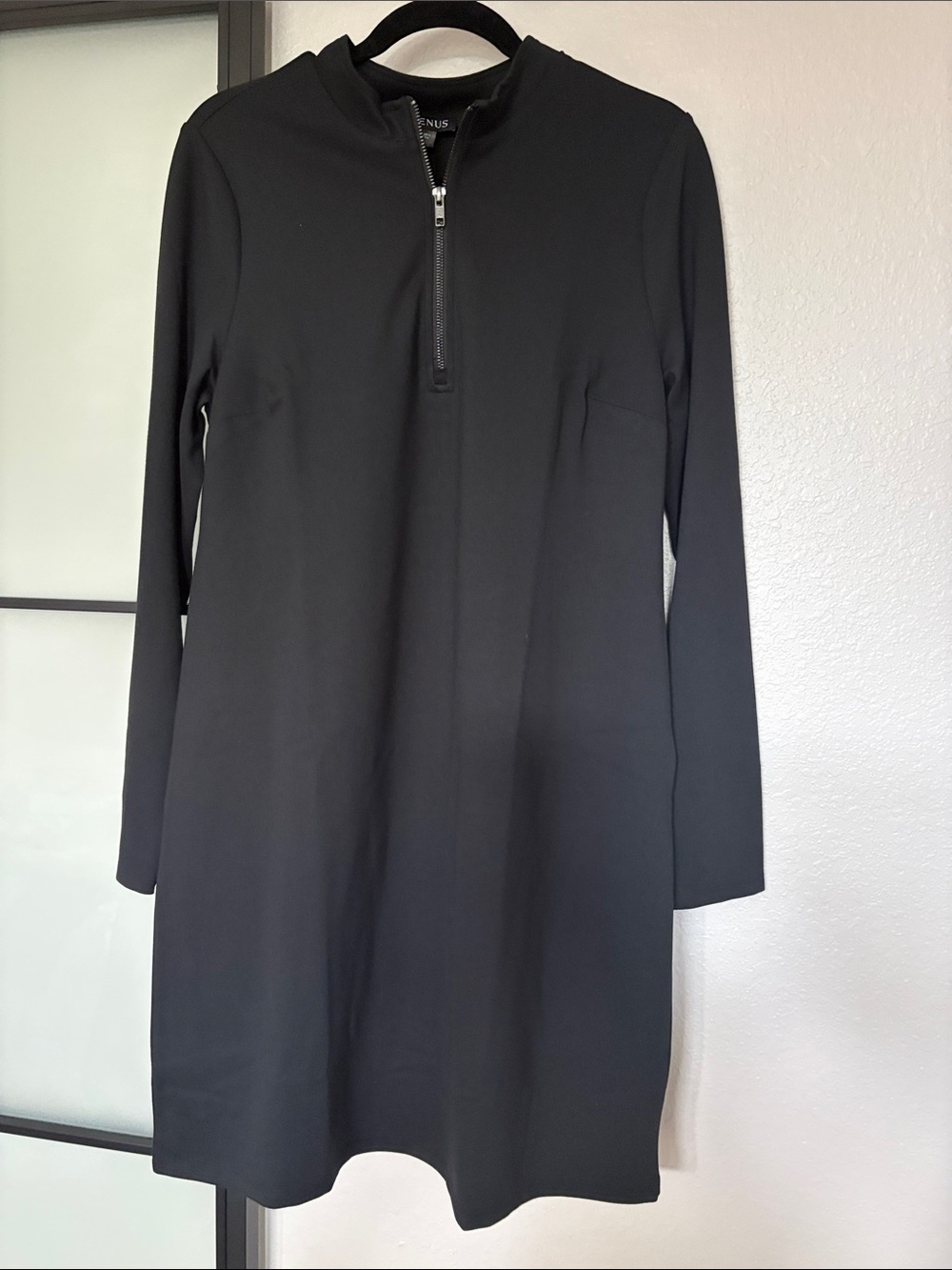 VENUS Black Long Sleeve Zip-Up Shift Dress - Picture 4 of 5